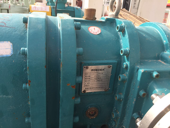 化學(xué)品輸送卸車(chē)轉(zhuǎn)子泵 化學(xué)品輸送卸車(chē)轉(zhuǎn)子泵