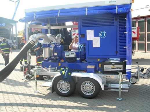 拖車式移動泵系統 拖車式移動泵系統